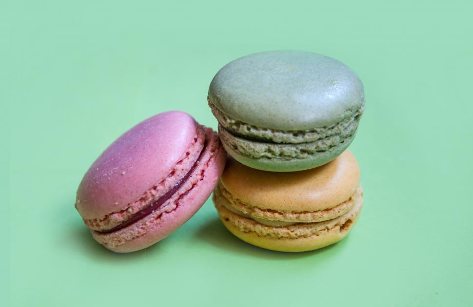 Free Image of French macaroons dessert cookies  