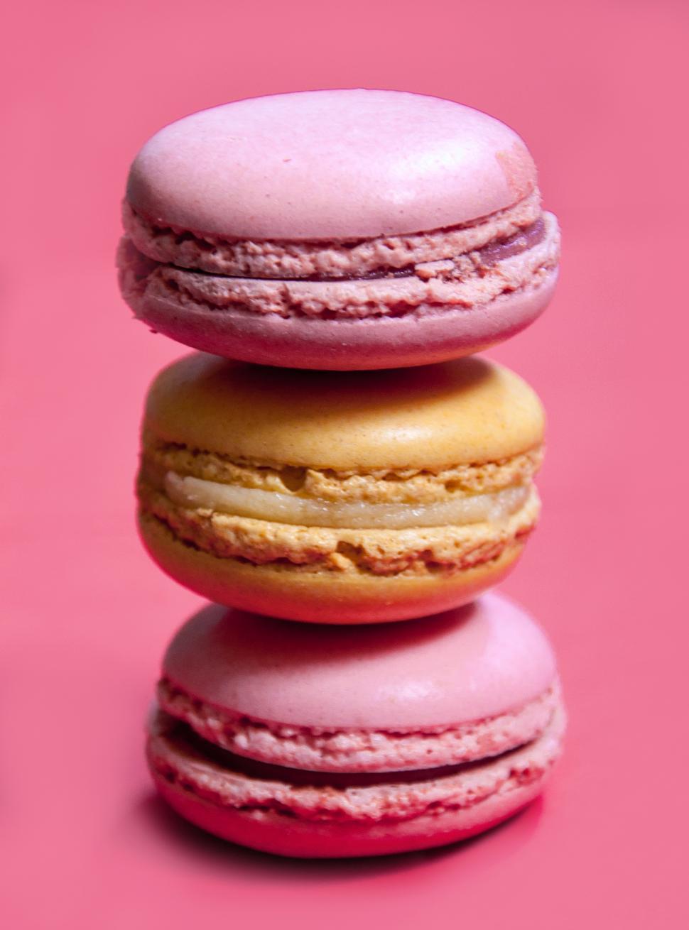 Free Image of French macaroons dessert cookies  