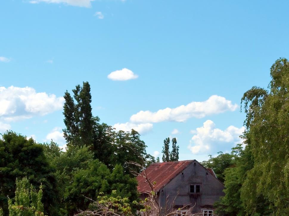 Free Image of Landscape with an old house 