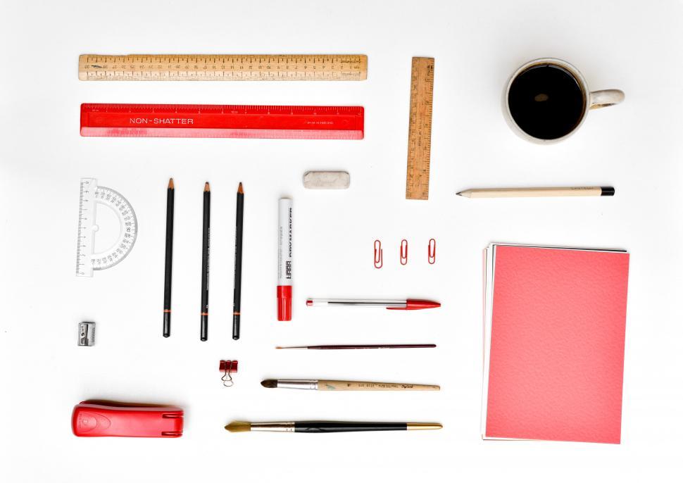 Free Image of Various stationery items 