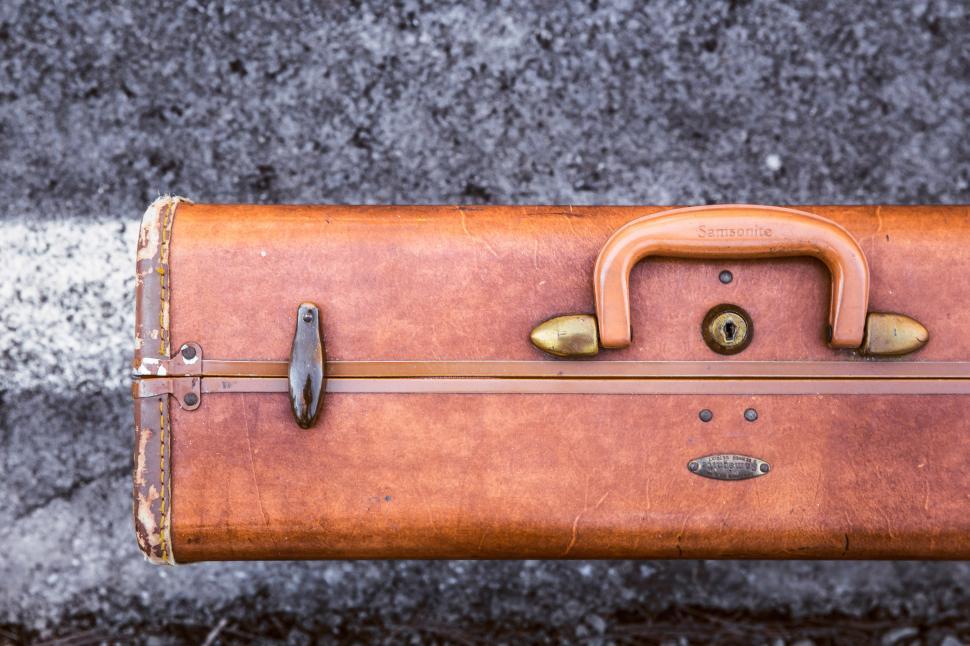 Free Image of Vintage leather samsonite suitcase  