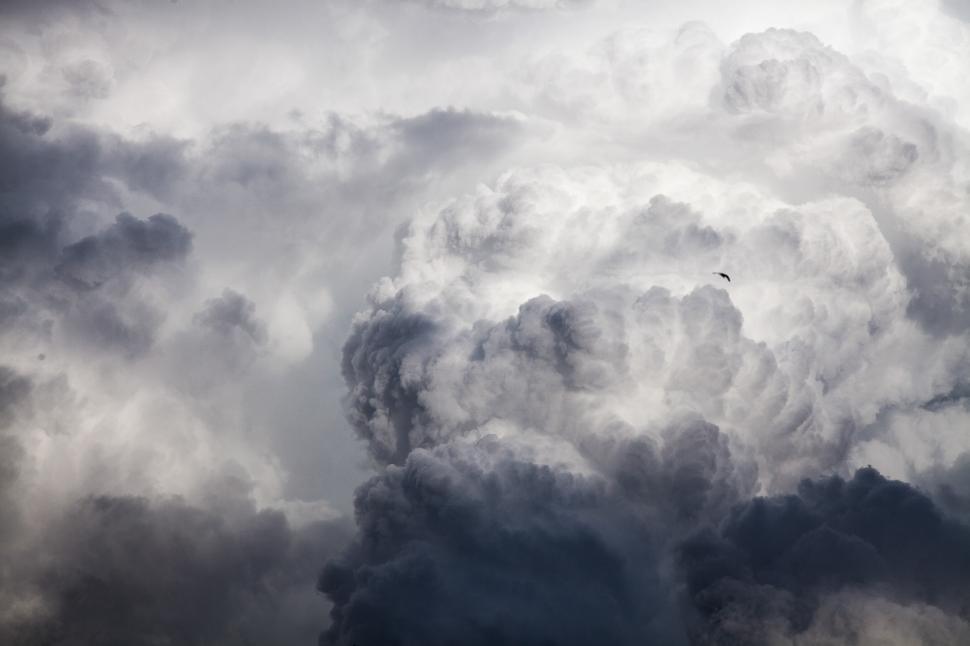 Free Image of Grey and white clouds  