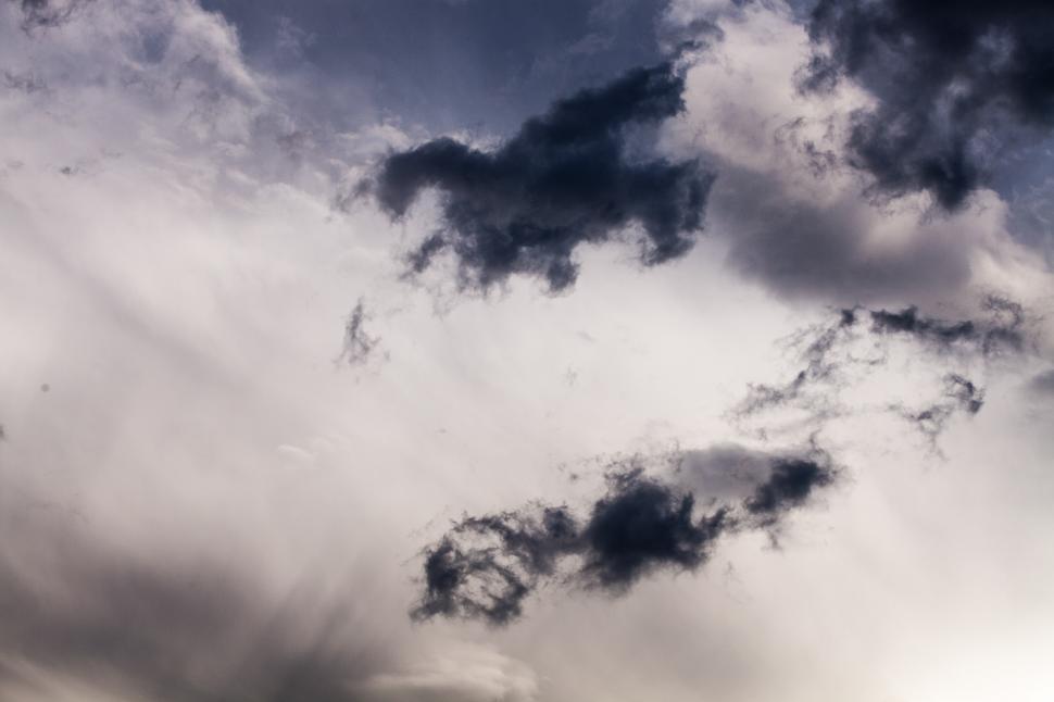 Free Image of Grey and white clouds  