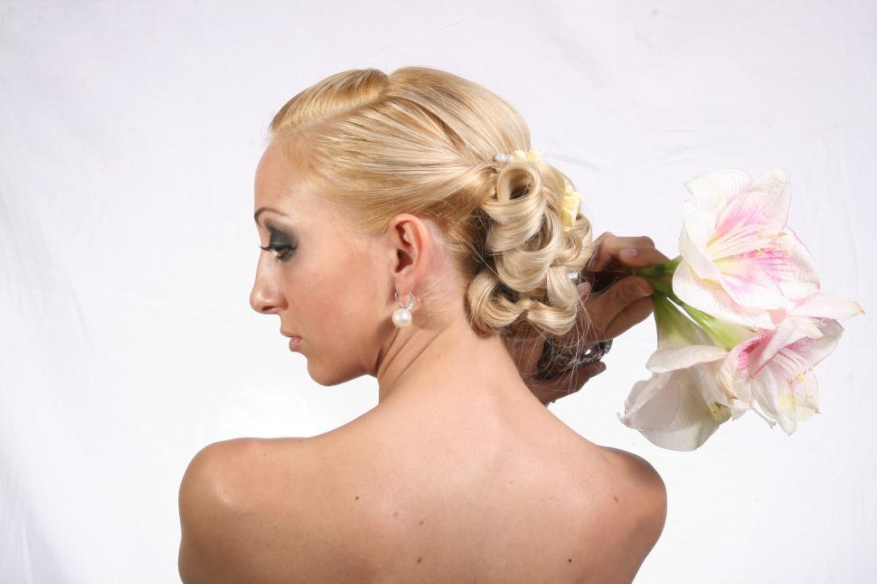 Free Image of Woman with a beautiful hair style  
