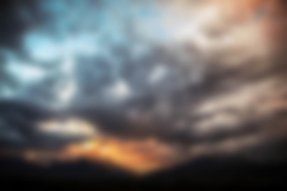 Free Image of Clouds and pastel sky 