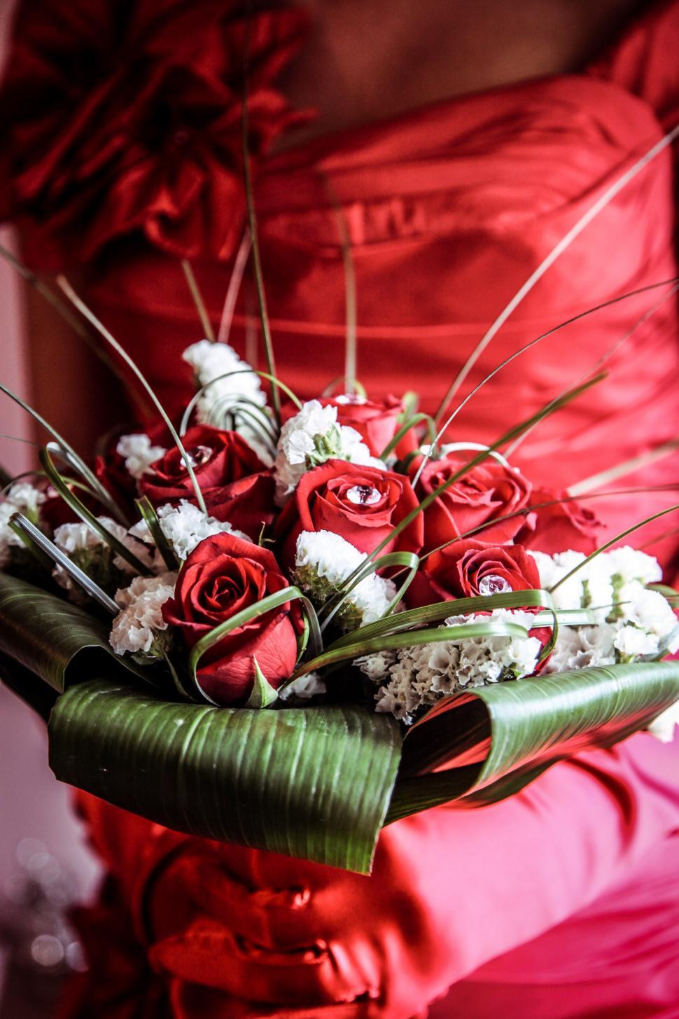 Free Image of Bouquet of roses 