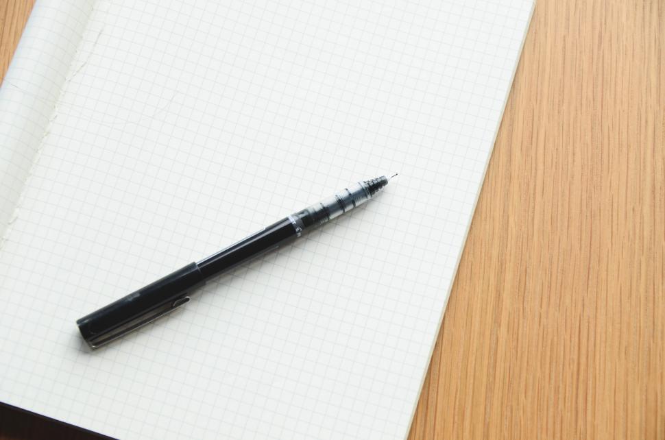 Free Image of Pen and pad 