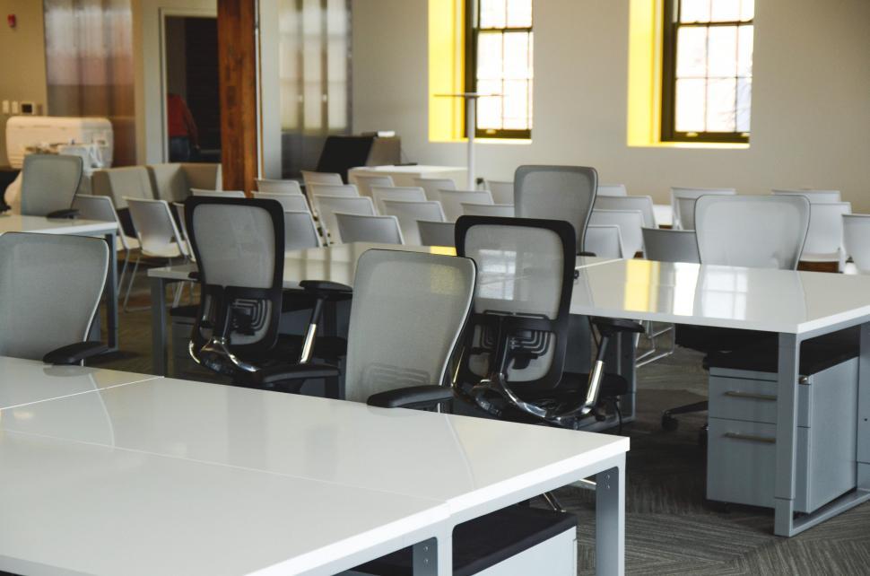 Free Image of Open meeting space 