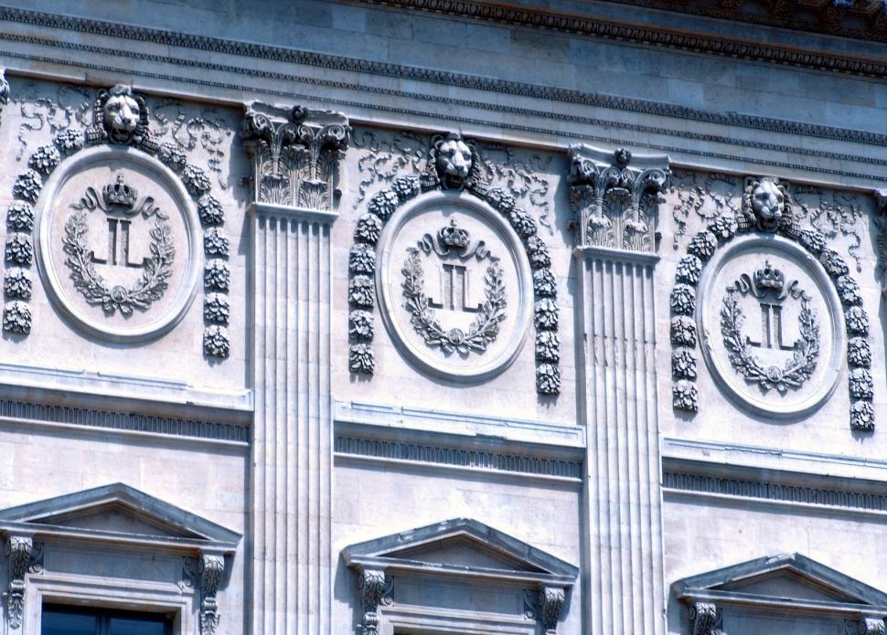 Free Image of Louvre, detail 