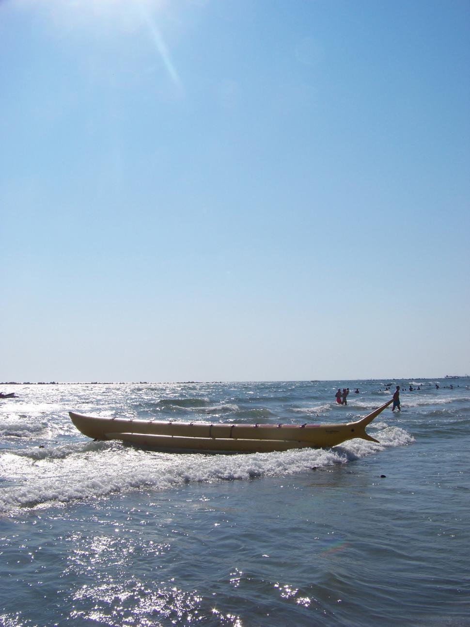 Free Image of Banana boat on Black Sea  