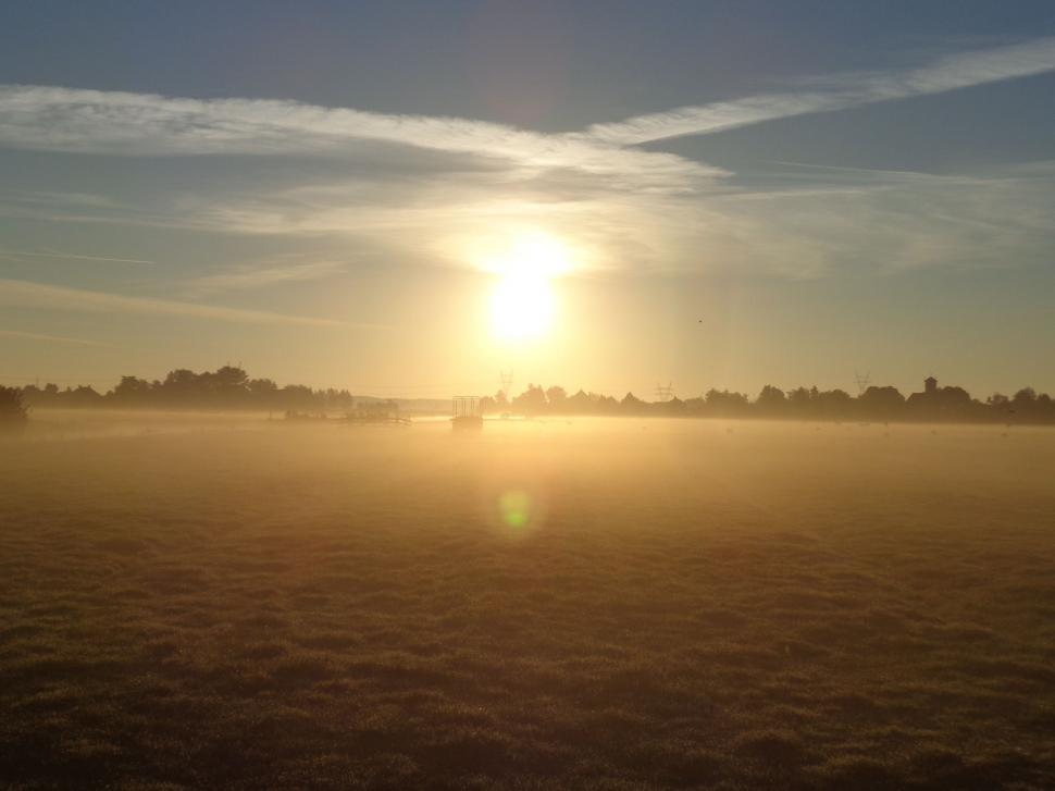 Free Image of Hazy sunrise in the Netherlands  