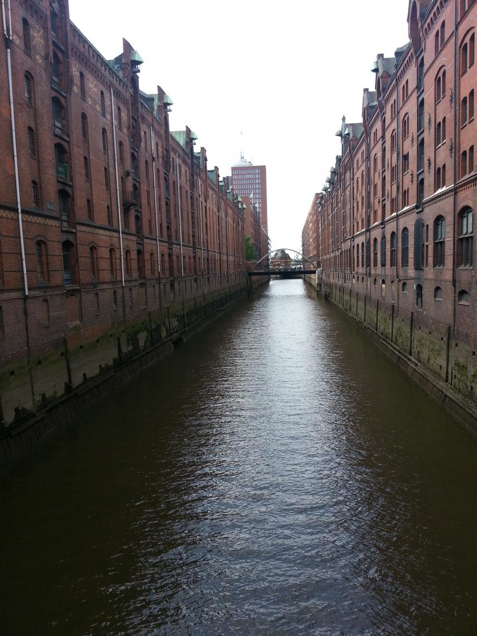 Free Image of City of Hamburg canal 