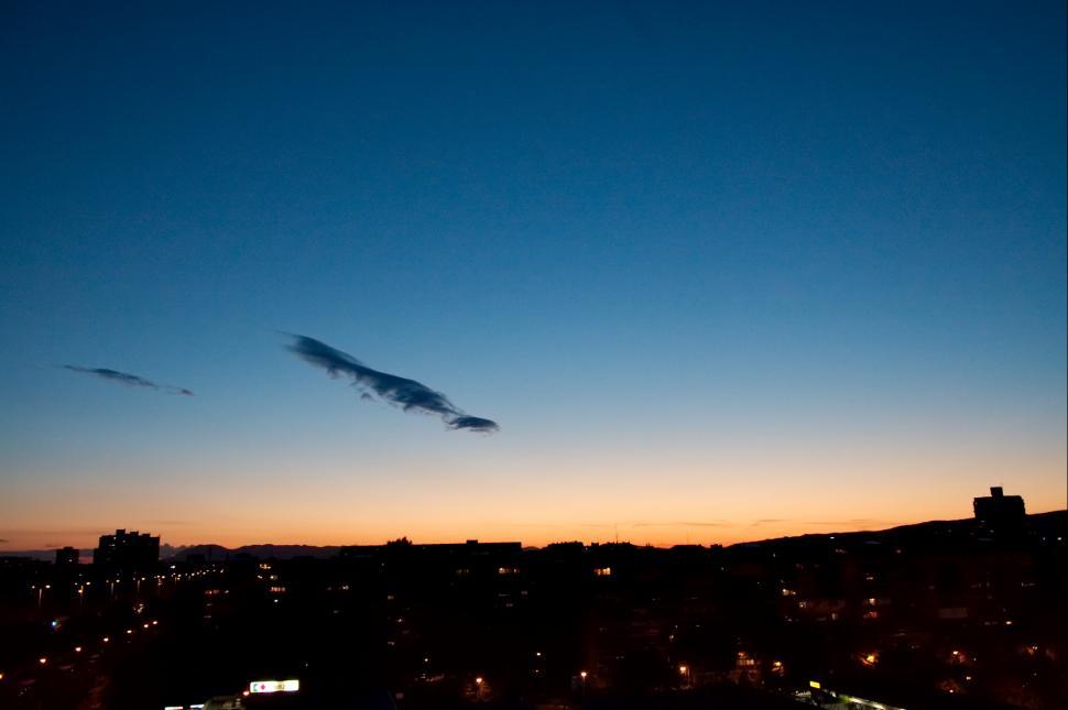 Free Image of Evening sky 