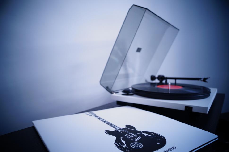 Free Image of Turntable With Vinyl Record Player 
