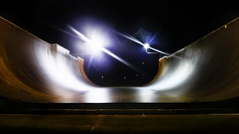 Free Image of Skateboard Ramp With Lights 