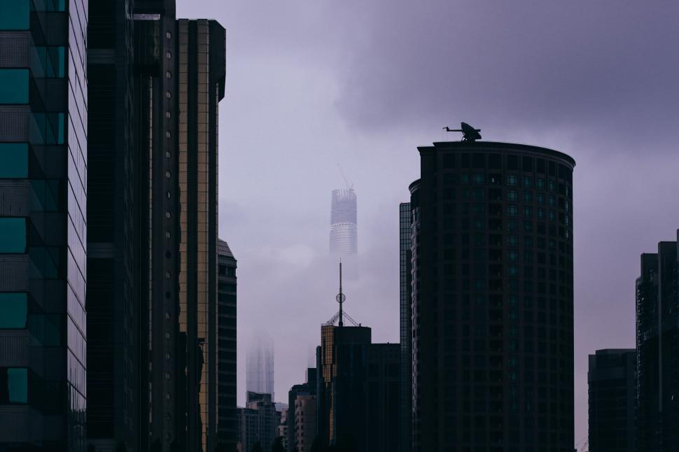 Free Image of Urban Skyline With Tall Buildings 