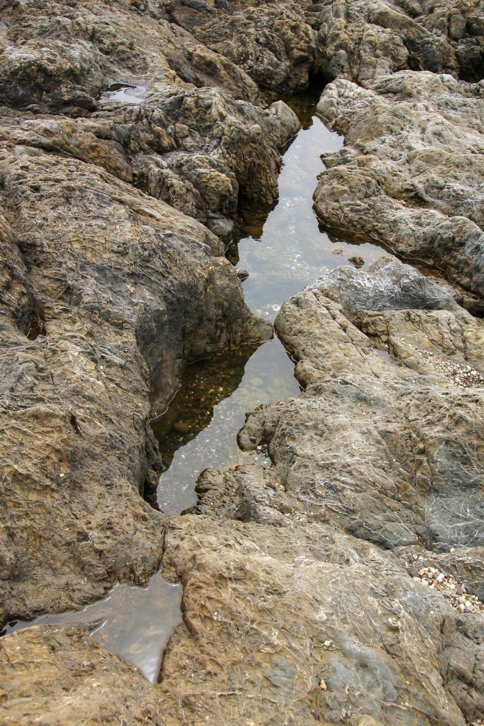 Free Image of Beach rock channel 