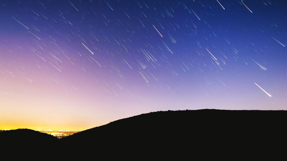 Free Image of Night Sky With Star Trail 