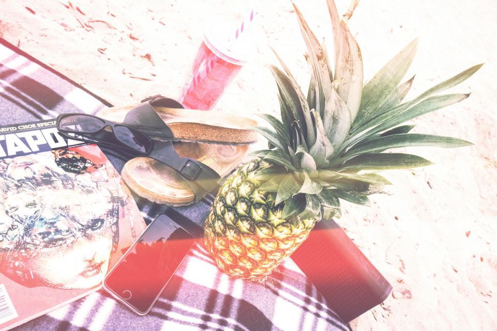 Free Image of Pineapple on Table With Scissors 