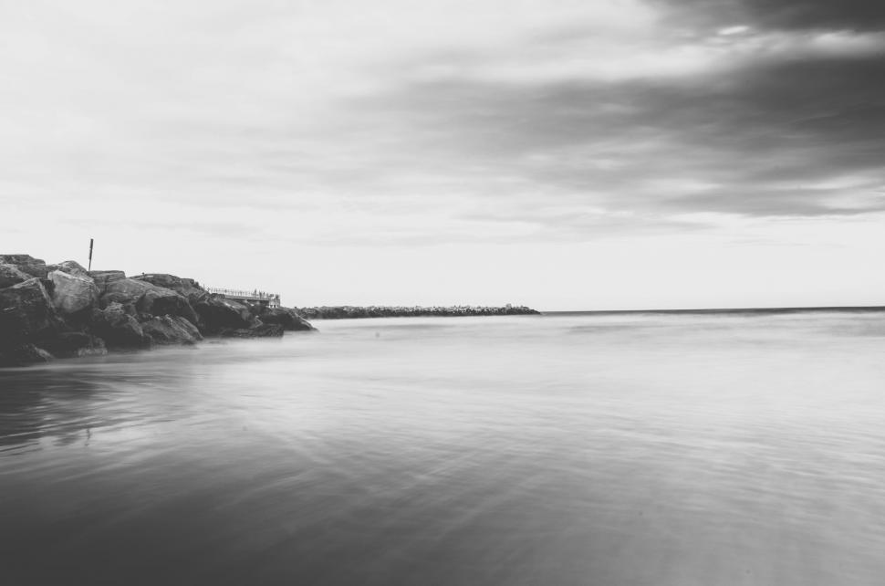 Free Image of A Tranquil Lake in Black and White 