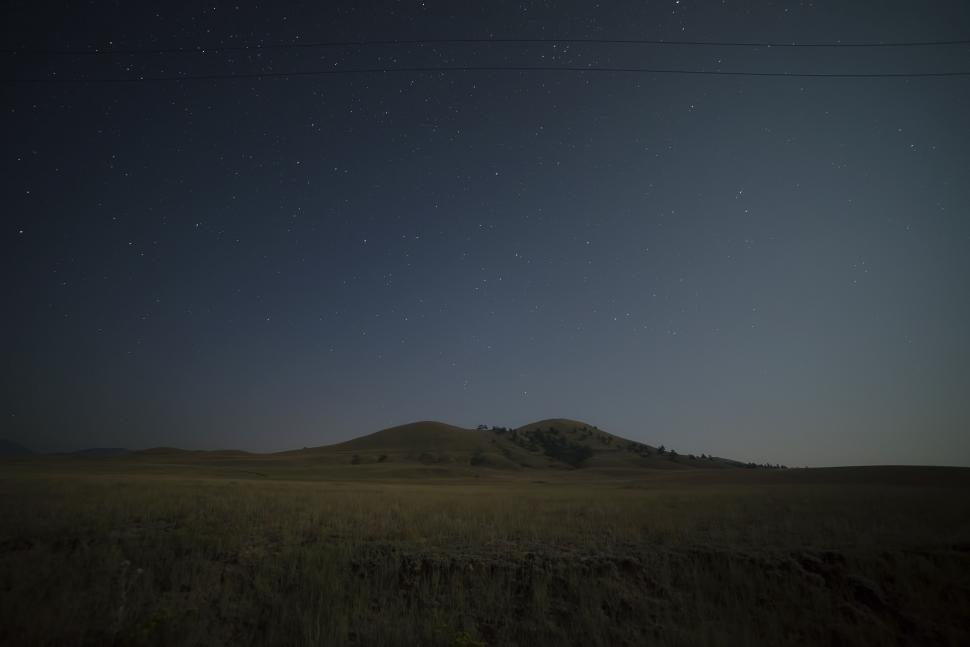 Free Image of Hill With Sky Full of Stars 