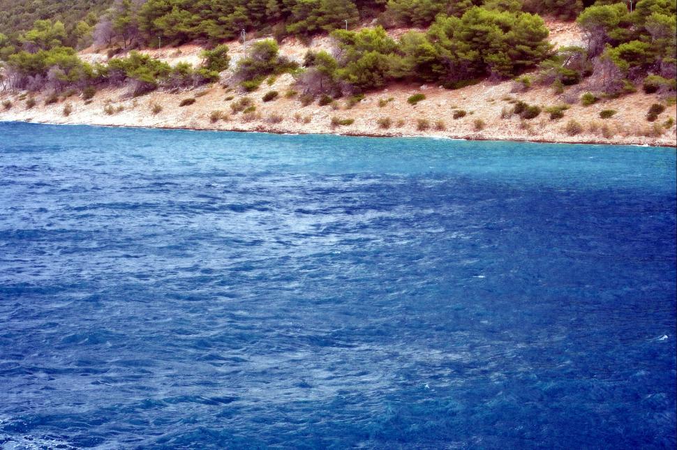 Free Image of Blue sea 