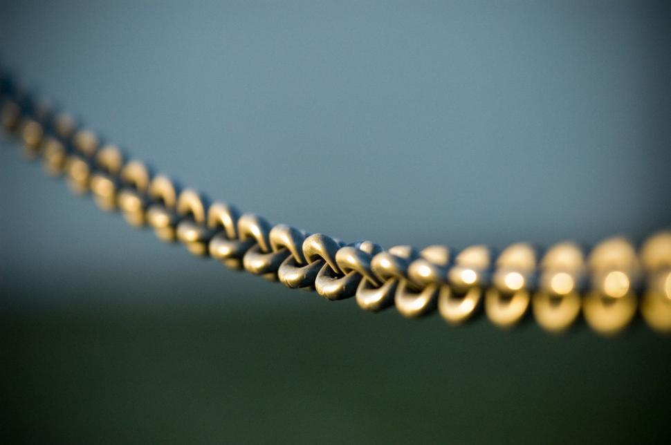 Free Image of Close Up of a Gold Chain 