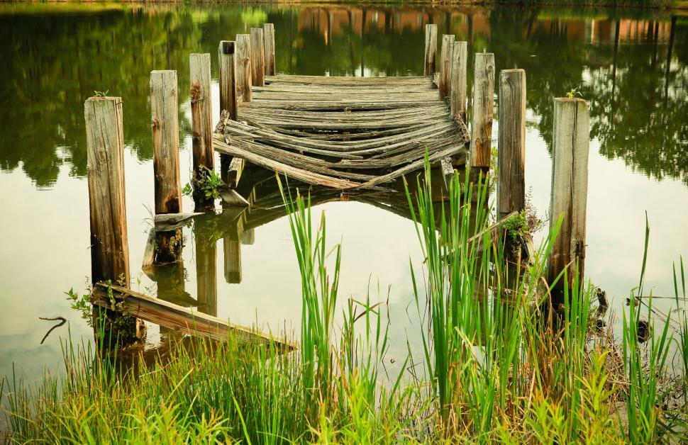 Free Image of Wooden Dock in the Middle of a Lake 