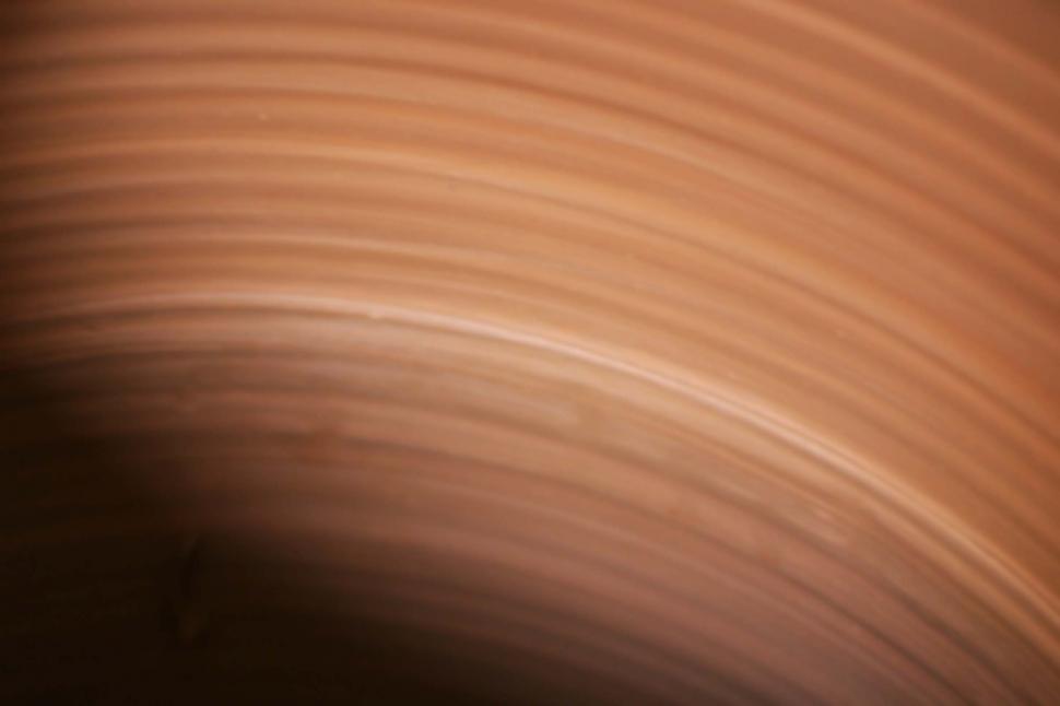 Free Image of Throwing ridges in clay 