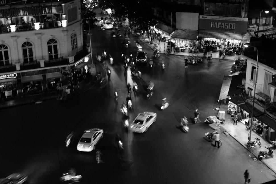 Free Image of City Street at Night 