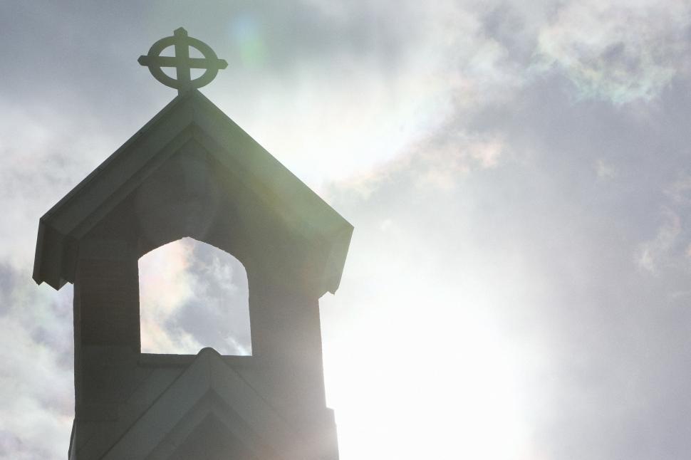 Free Image of Church Steeple With Cross 