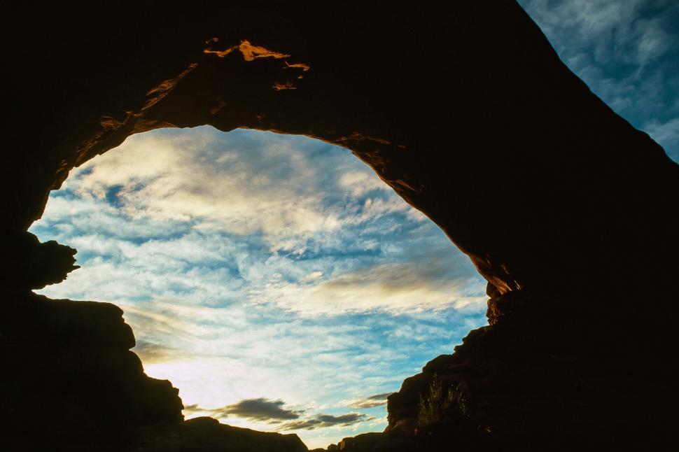 Free Image of North Window Arch 