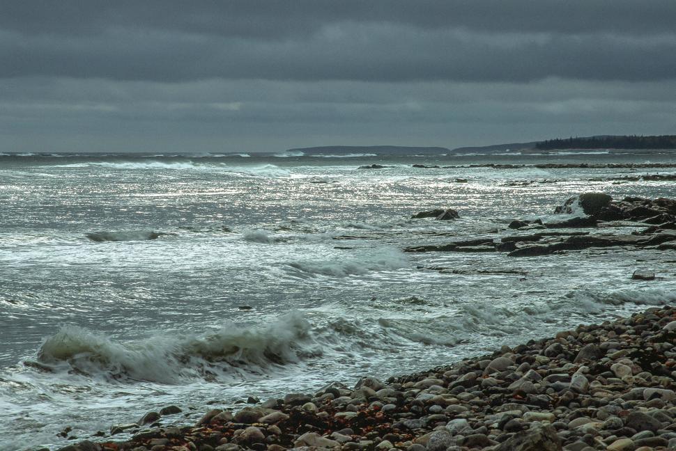 Free Image of Heavy Seas and Wind Storm at Otter Point 