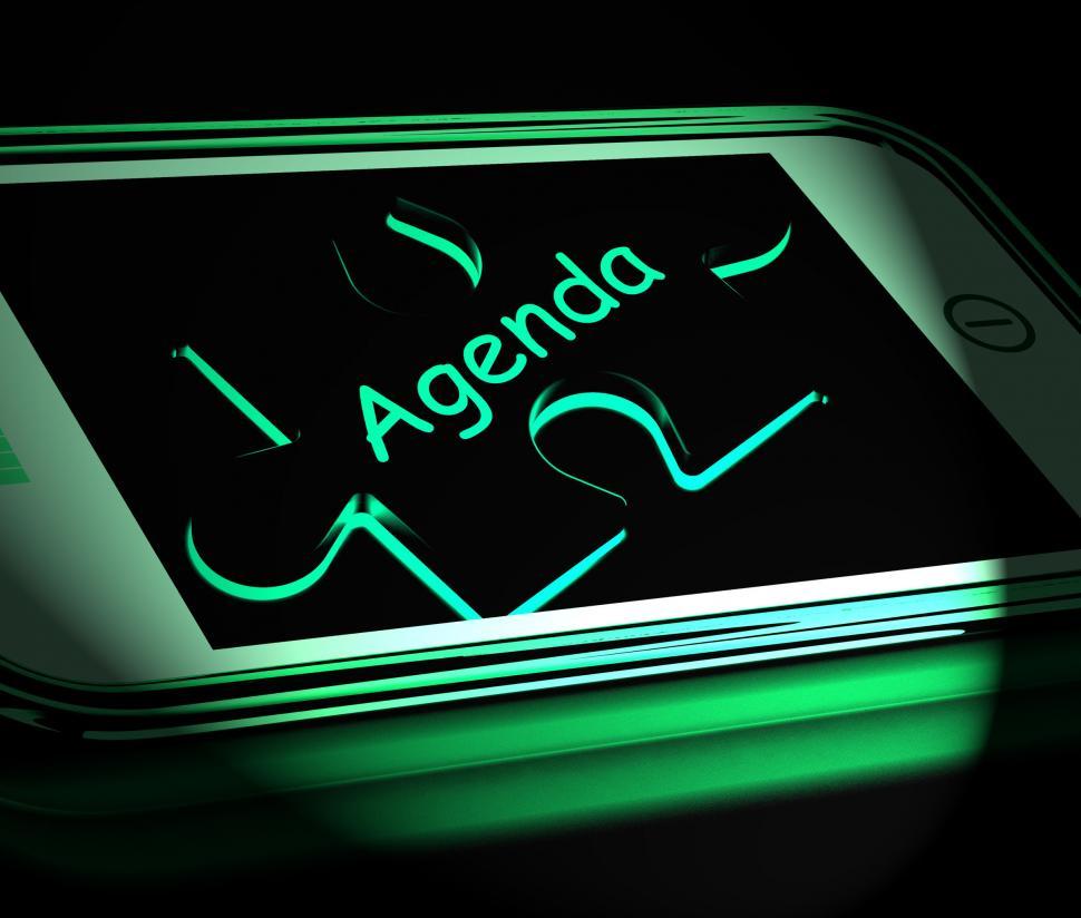 Free Image of Agenda Smartphone Displays Internet Calendar And Schedule 