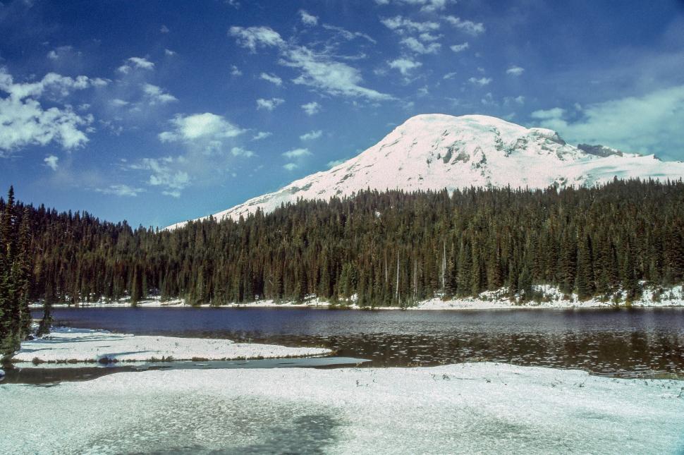 Free Image of Mount Rainier Mountain in Washington 