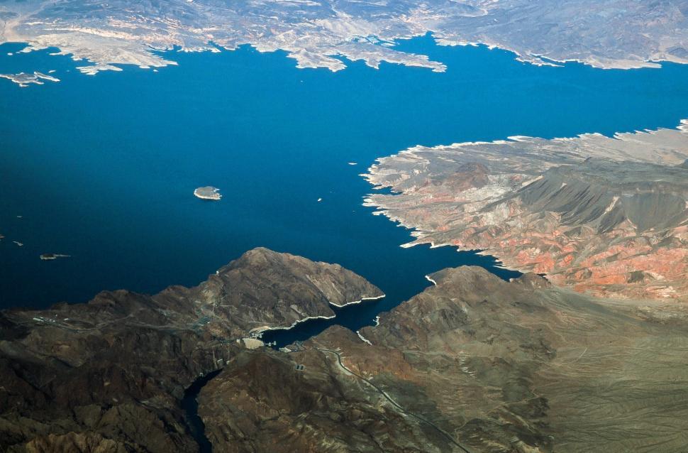 Free Image of Lake Mead and Hoover Dam 