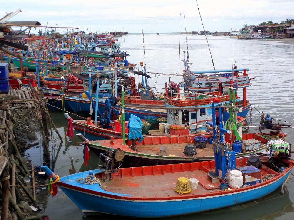 Free Image of Moored Thai fishing boats 