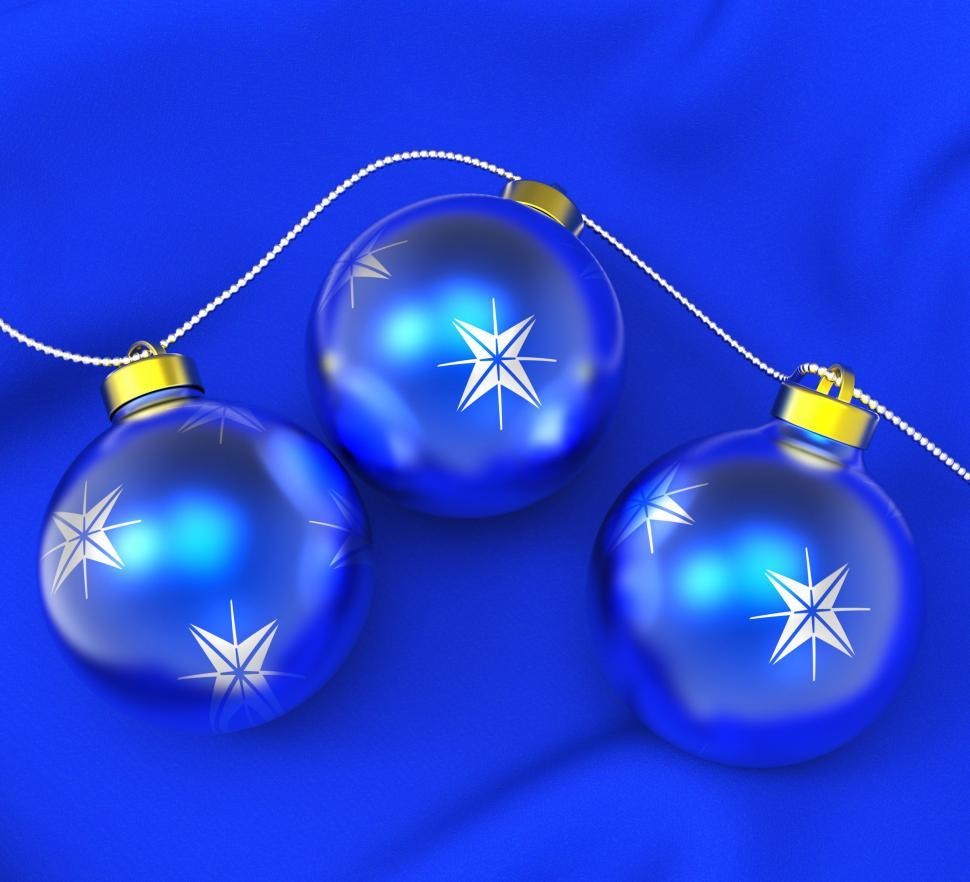 Free Image of Xmas Balls Shows Merry Christmas And Baubles 