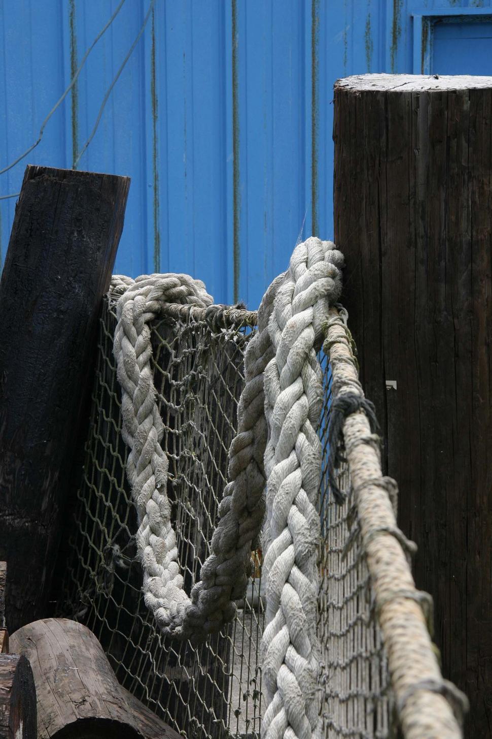 Free Image of Hanging rope 