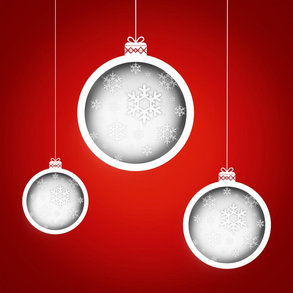 Free Image of Christmas balls with delicate snowflakes 