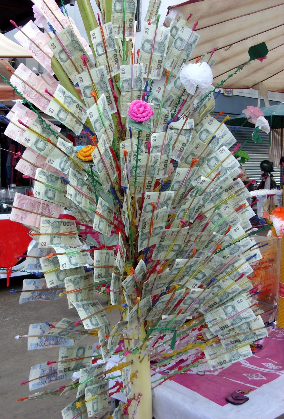 Free Image of Thai merit tree 