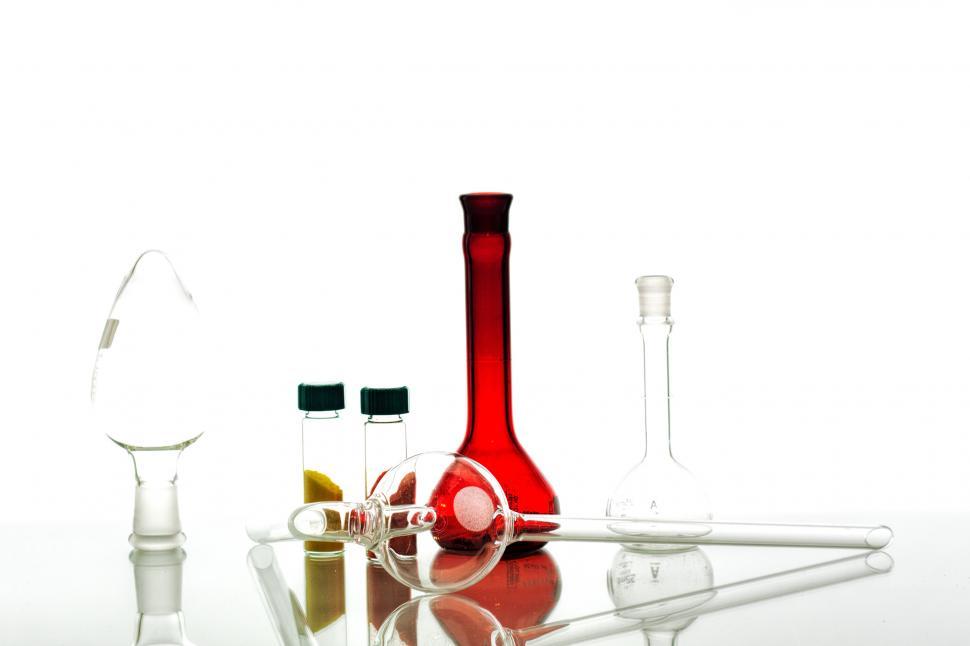Free Image of Chemistry Glassware 
