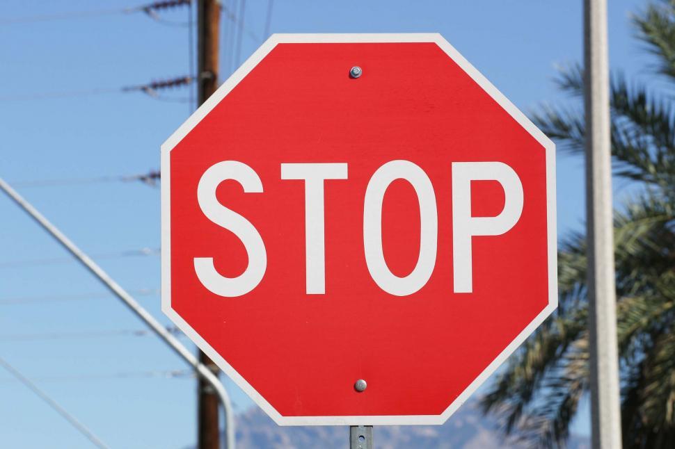 Free Image of Stop sign 