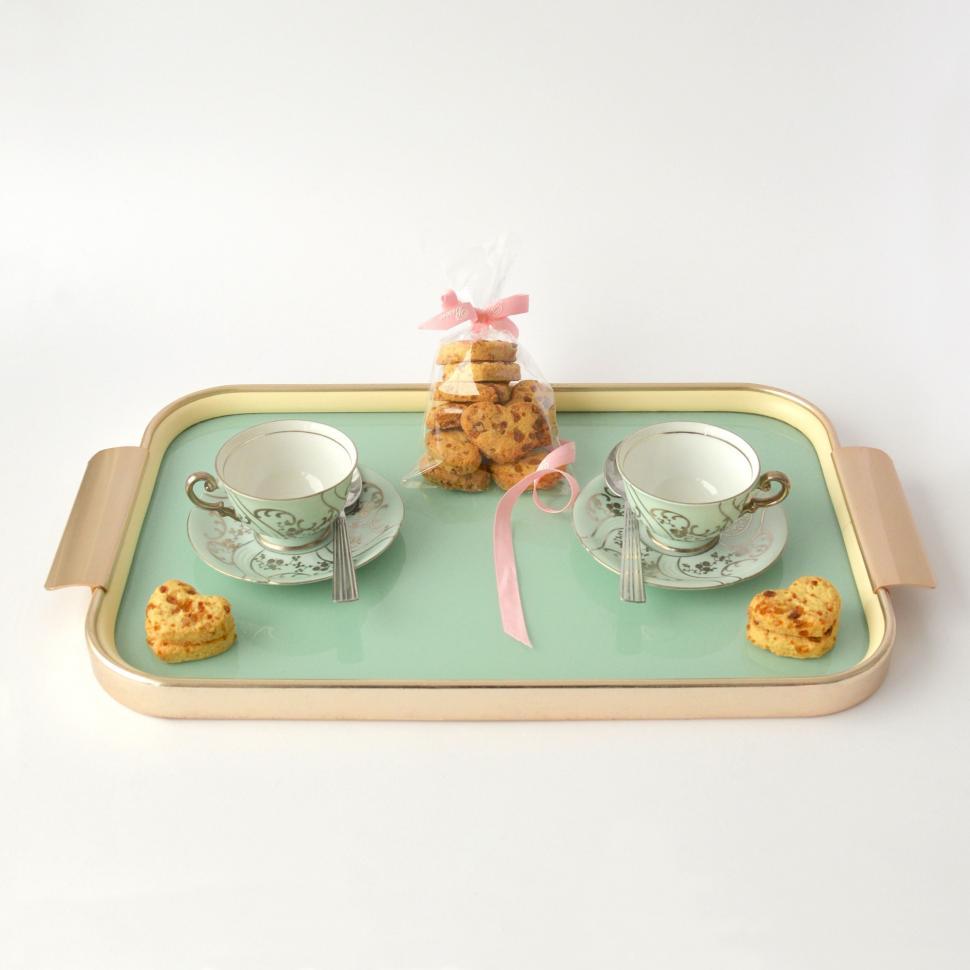 Free Image of Tray With Two Cups and Two Cookies 