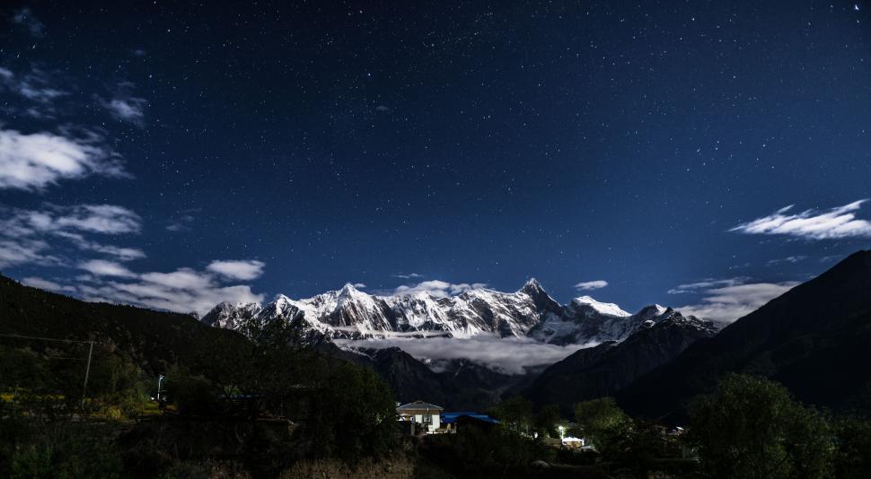 Free Image of Night Time View of Snowy Mountain Range 