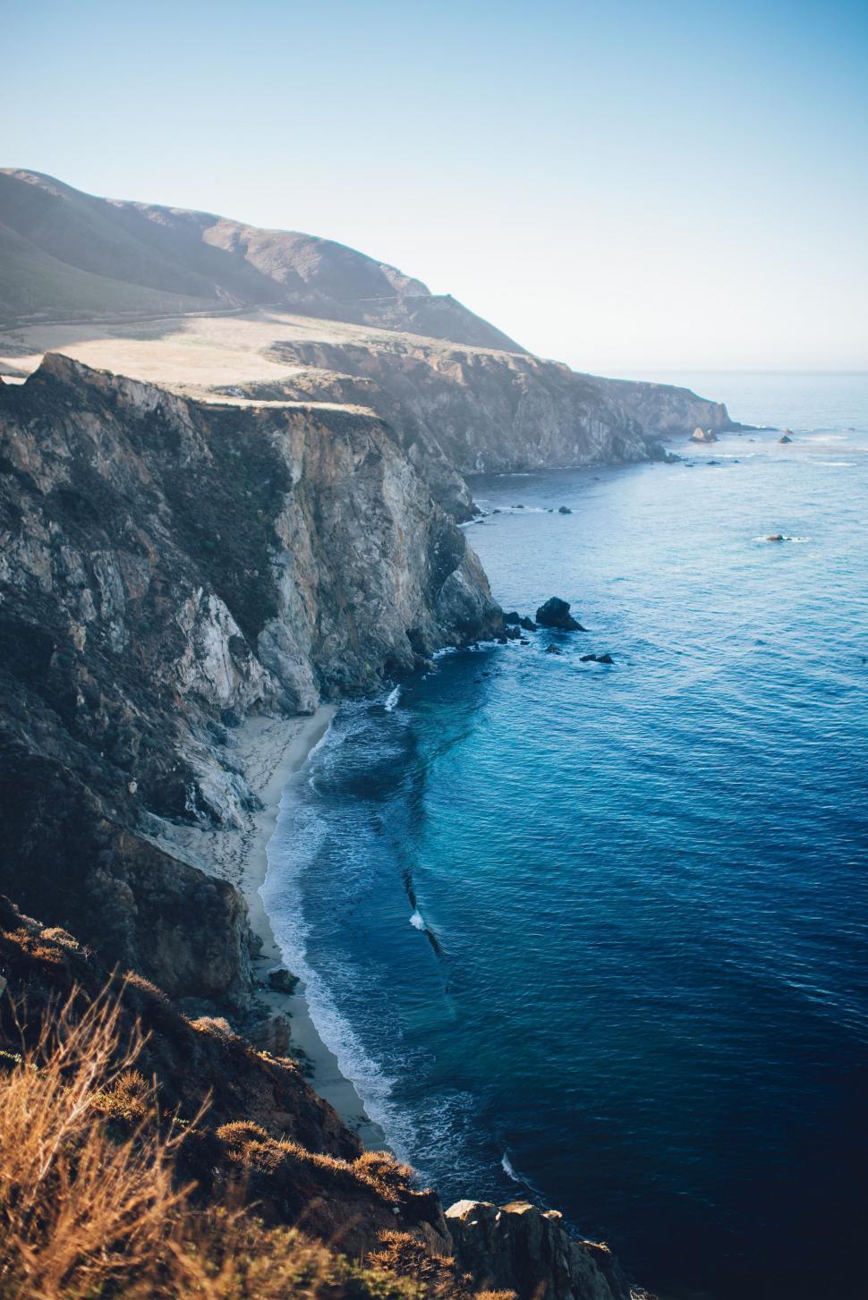 Free Image of A Spectacular View of the Ocean From a Cliff 