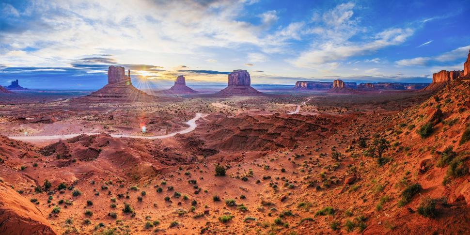 Free Image of A Scenic View of a Desert With a River 