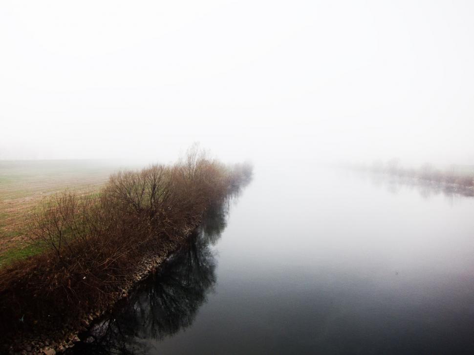 Free Image of River in the fog 