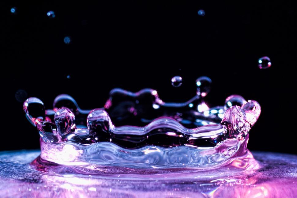 Free Image of Splash in pink 