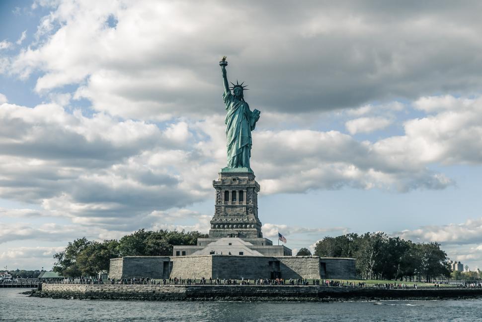 Free Image of Liberty Island 